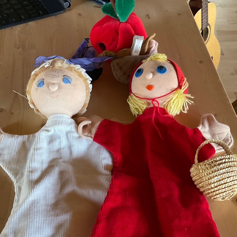 Charming Red and White Hand Puppets Set
